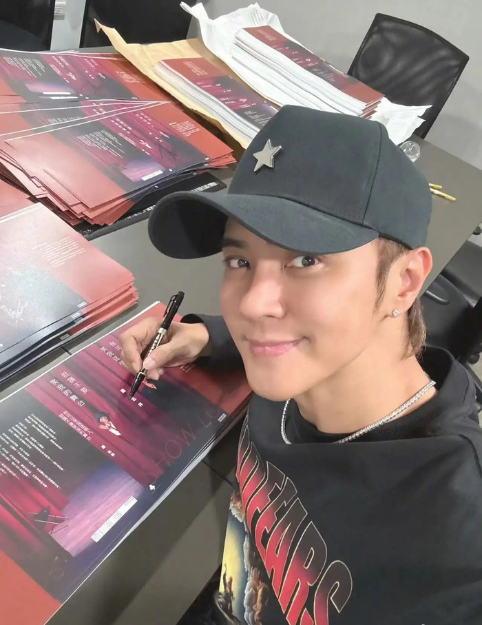 Mỹ nam đình đám một thời của showbiz tiết lộ anh đã để tên hai người con của trợ lý vào danh sách hưởng thừa kế trong di chúc. (Ảnh Sohu)