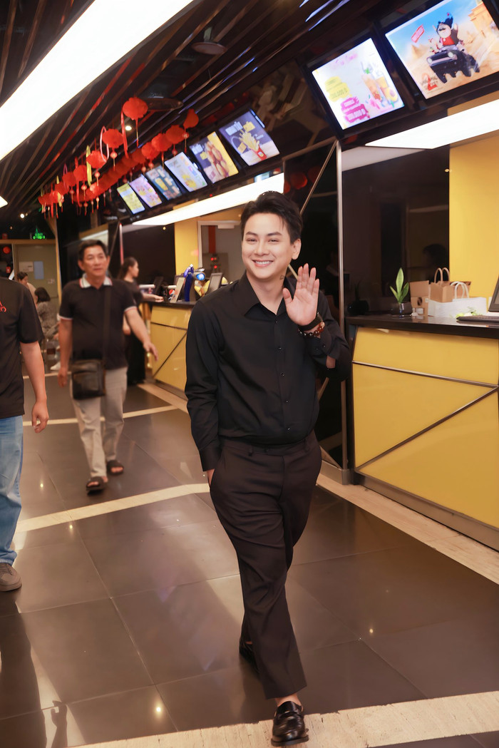 Hoài Lâm báo tin buồn Ảnh 1