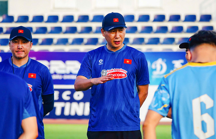 Tin tối 27/11, HLV Kim Sang Sik sớm có cơ hội phục thù Malaysia khi Việt Nam chung bảng tại SEA Games 33. Ảnh: VFF