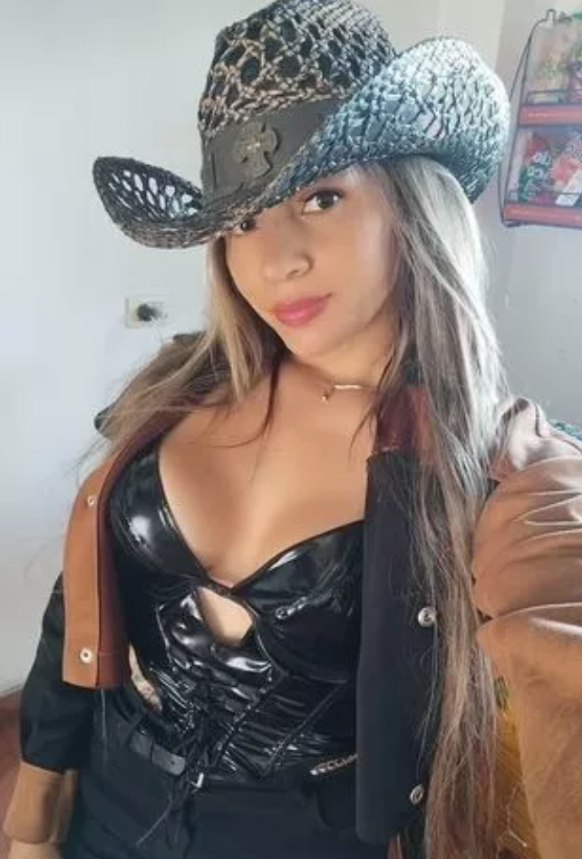 Nữ ca sĩ Mayerly Díaz qua đời vì gặp biến chứng sau phẫu thuật thẩm mỹ.