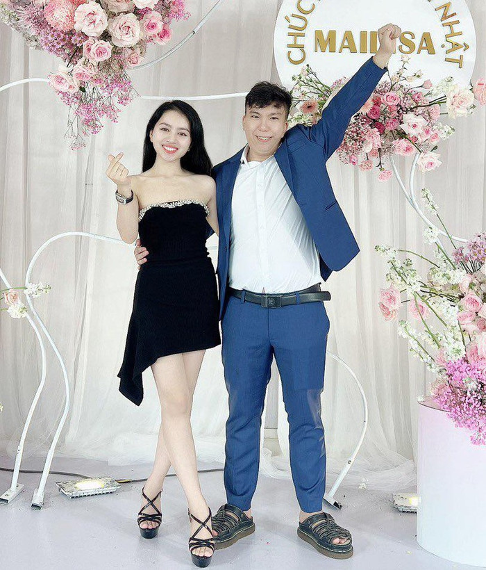 Con trai bà chủ Thẩm mỹ viện Mailisa từng sử dụng bếp lẩu hơn 1 triệu. Ảnh: FBNV