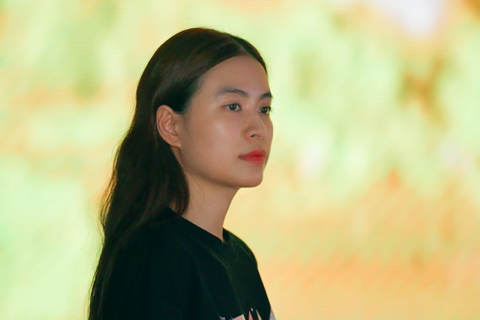 Danh tính người đàn ông 'ngoại lệ' của Hoàng Thùy Linh Ảnh 1