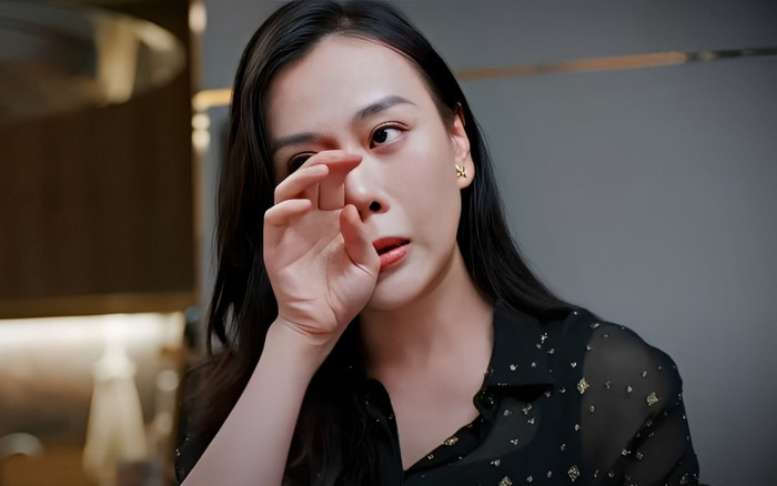 Quyết định 'cưa sừng làm nghé' của Phương Oanh gây tranh luận (Ảnh: NSX).