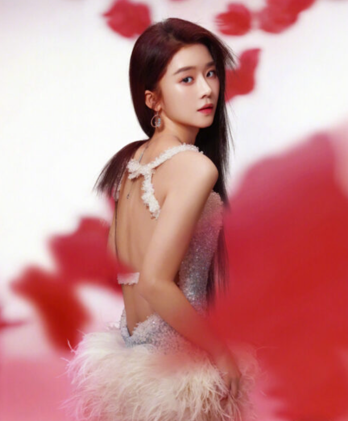 Hiện nữ diễn viên vẫn chưa lên tiếng sau sự việc bị tẩy chay này.