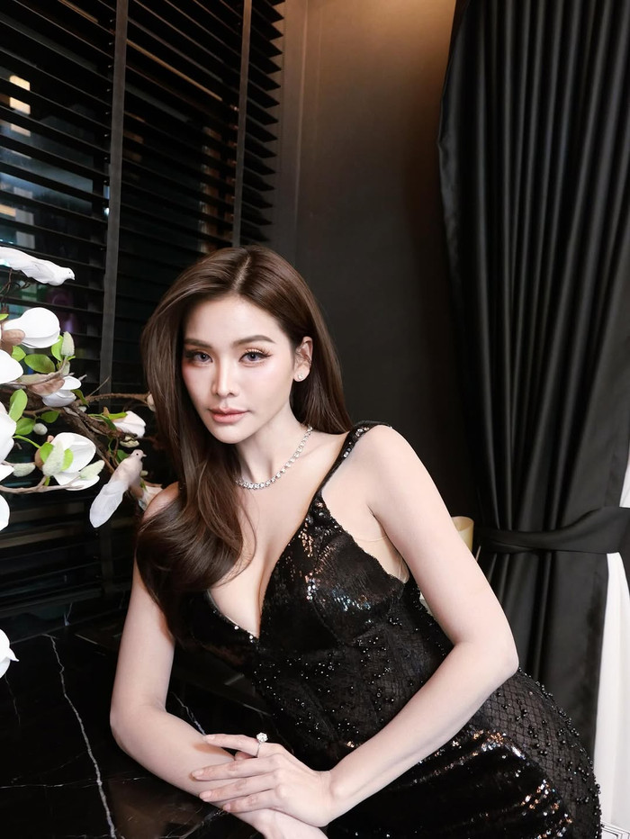 Vẻ đẹp quyến rũ của người đẹp 9X. (Ảnh IGNV)