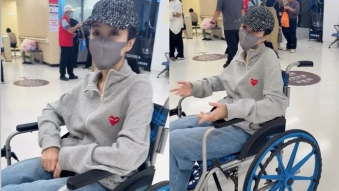 Hình ảnh nữ diễn viên Lâm Hạ Vy ngồi xe lăn khiến nhiều khán giả xót xa. 