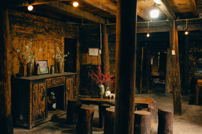 Bên trong một căn nhà cổ ở Ma Lé. (Nguồn: Hoàng Minh Đức)