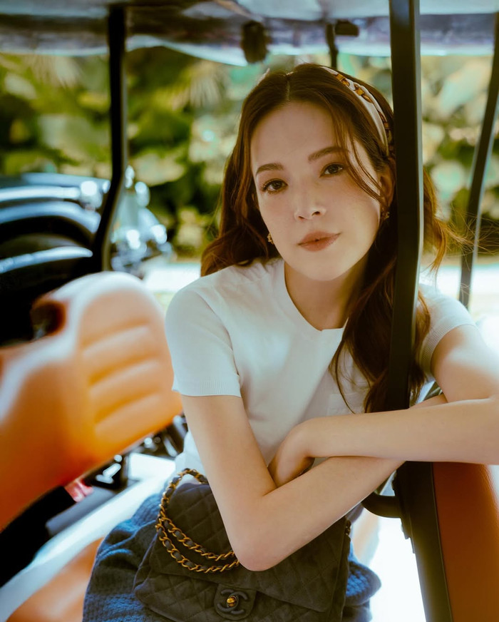 Hứa Vỹ Ninh đã đi làm từ sớm sau khi sinh con. Ảnh: IGNV