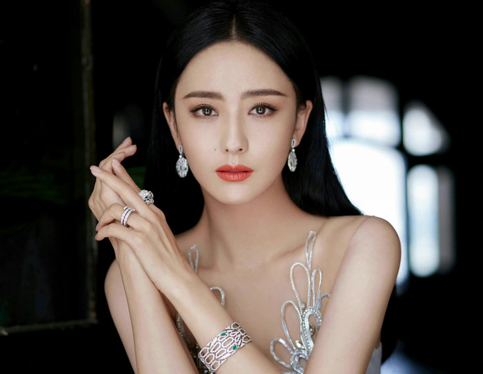 Nhiều khán giả mong Đồng Lệ Á sớm quay lại màn ảnh. (Ảnh Sohu)