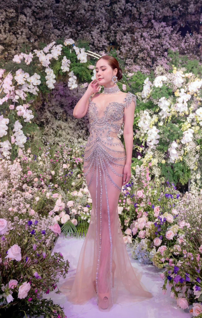 Đoàn Di Băng từng gây chú ý khi khoe chiếc vày có giá gần 1 tỷ đồng. (Ảnh FBNV)