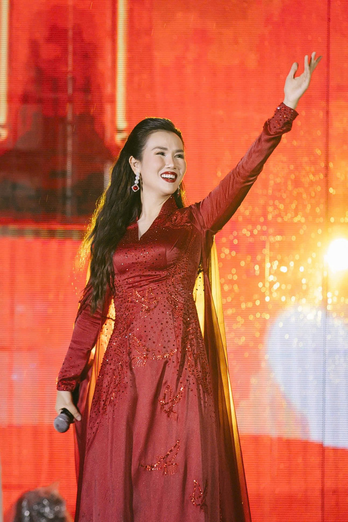 Võ Hạ Trâm thông báo về con số 'nghìn tỷ' gây xôn xao Ảnh 2