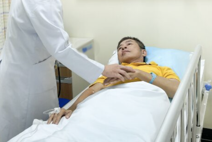 Nghệ sĩ Tấn Beo phải điều trị bệnh suy thận giai đoạn nặng thời gian qua. (Ảnh: PK)