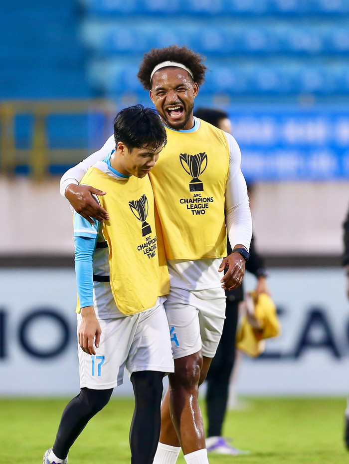 Hôm nay QBV 2025 sẽ ra mắt và cơ hội cho Nguyễn Xuân Son là không có. Ảnh: CLB Nam Định