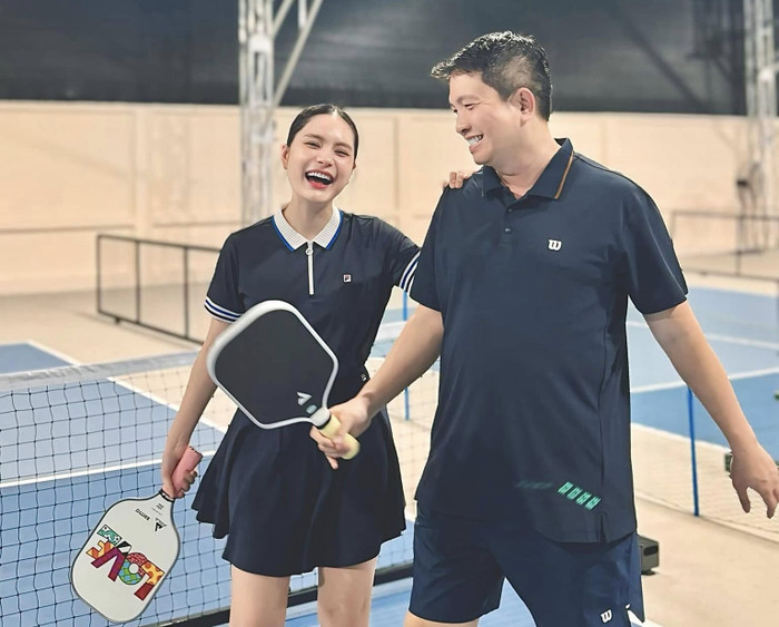 Trang cá nhân vợ chồng Đoàn Di Băng đã 'biến mất'? (Ảnh: FBNV)