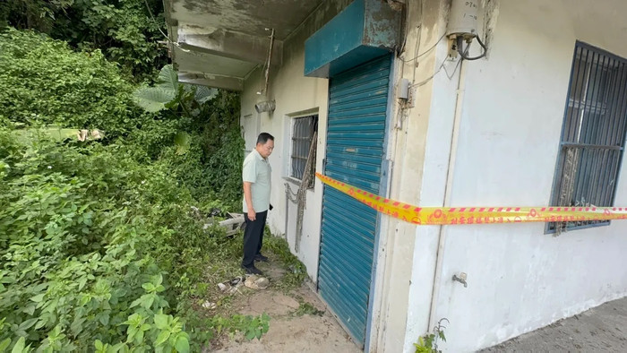 Nhiều năm không liên lạc được với bạn, người đàn ông lập tức báo cảnh sát sau khi đến nhà thăm Ảnh 3