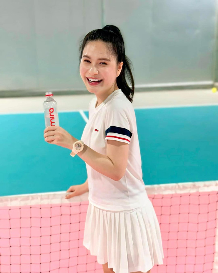 Đoàn Di Băng lựa chọn Casio Baby-G BGA-280-4A2. (Nguồn: FBNV)