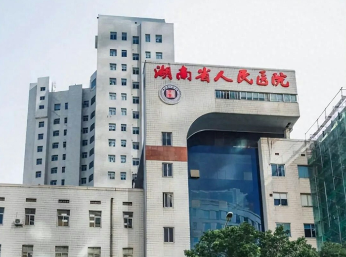 Hai bác sĩ bị quay lại cảnh ngoại tình trong bệnh viện, dư luận phẫn nộ Ảnh 5