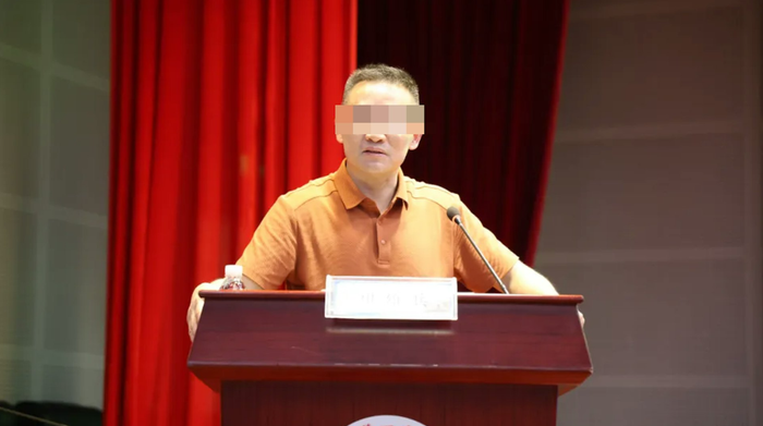 Hai bác sĩ bị quay lại cảnh ngoại tình trong bệnh viện, dư luận phẫn nộ Ảnh 3