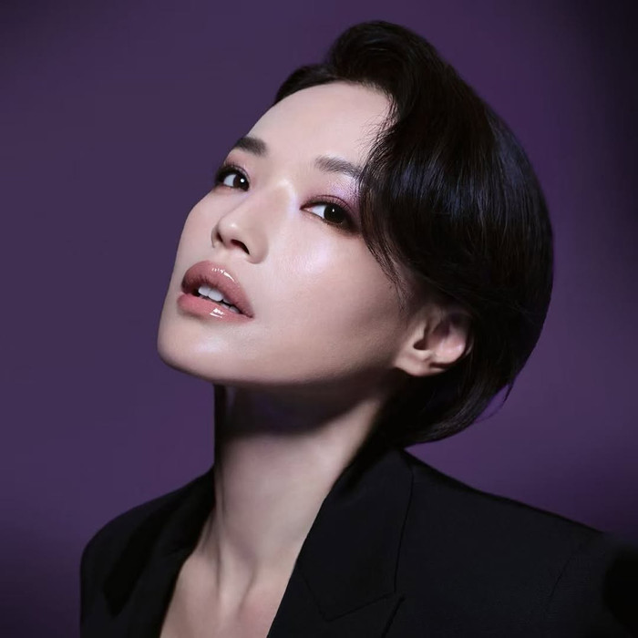 Thư Kỳ từng có cuộc sống chật vật. Ảnh: IGNV