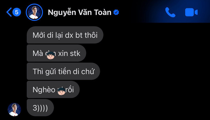 Hòa Minzy công khai đoạn tin nhắn Văn Toàn đòi nợ. Ảnh: FBNV