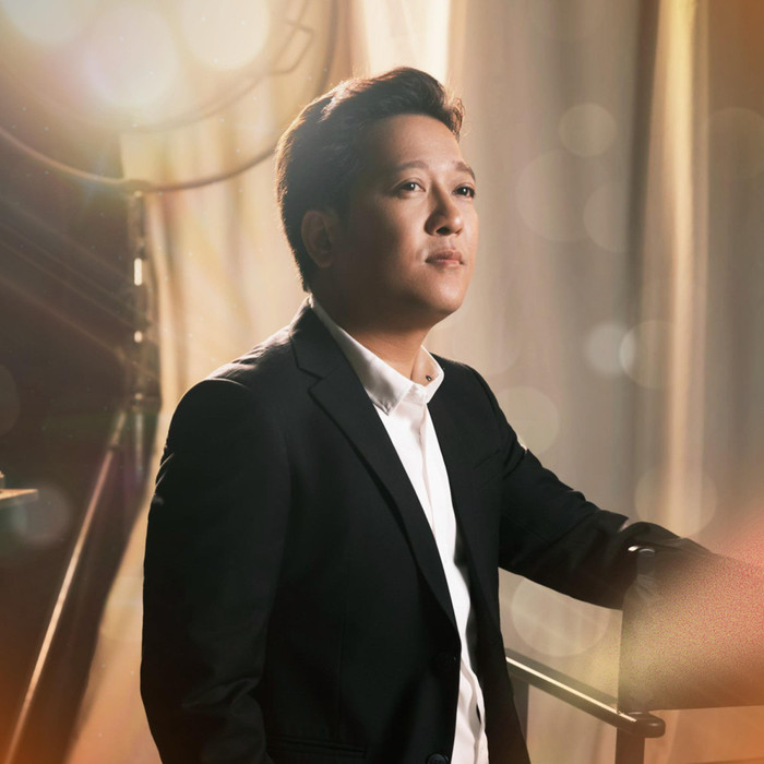 Trường Giang bất ngờ chia sẻ hàng loạt biến cố liên quan đến sức khỏe của các thành viên trong gia đình, khiến người hâm mộ không khỏi lo lắng. (Ảnh: FBNV)