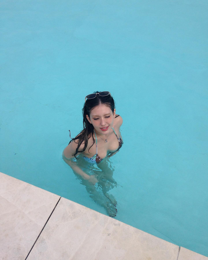 Nữ ca sĩ nổi tiếng showbiz đang bị điều tra Ảnh 4