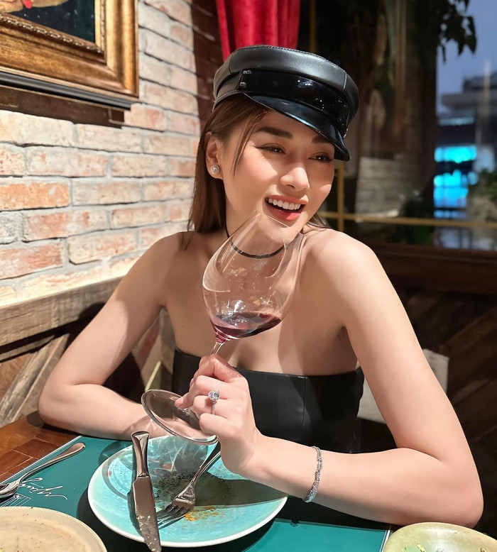 Diễn viên Phương Oanh luôn chú trọng vào việc lựa chọn đồ gia dụng trong căn bếp của mình. Ảnh: IGNV