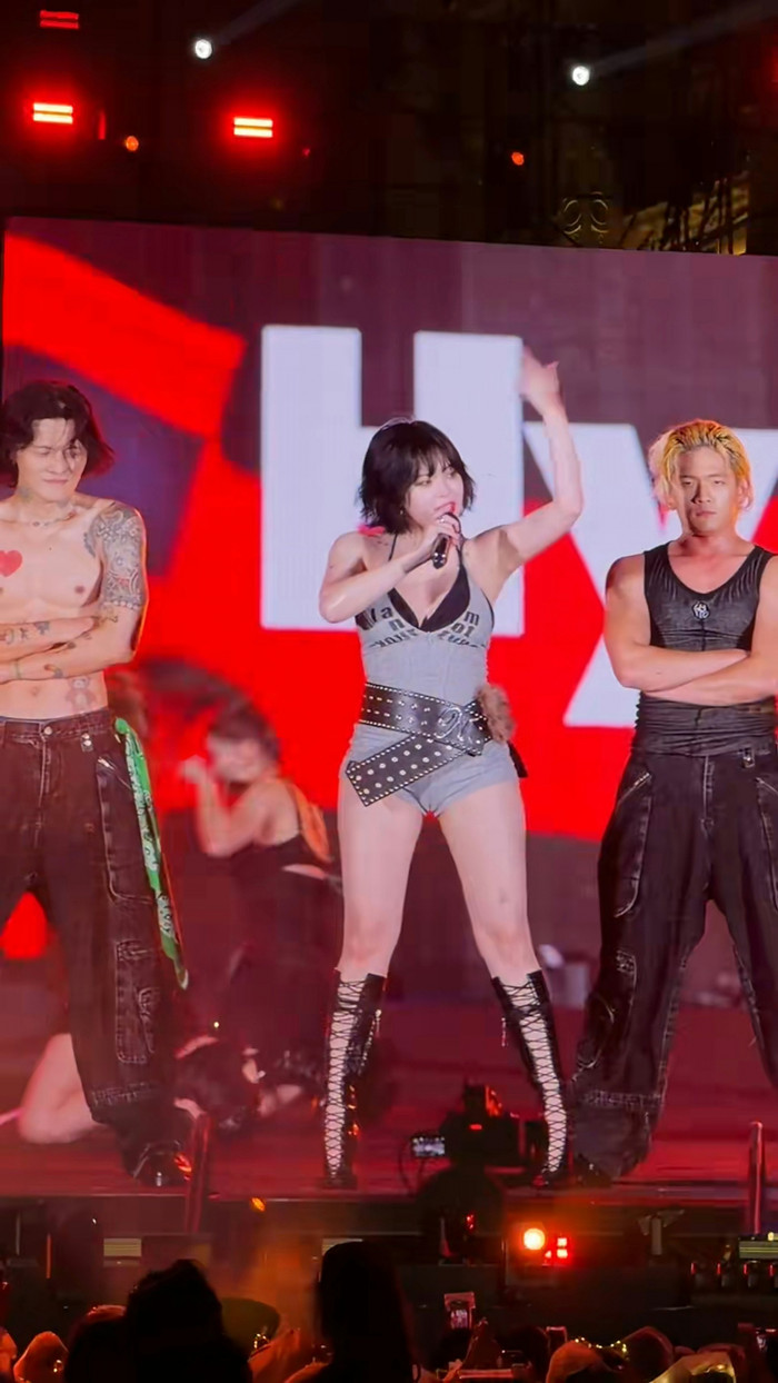 HyunA xin lỗi sau sự cố ngất xỉu trên sân khấu Ảnh 4