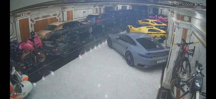 Dàn xe sang mà Hoàng Kim Khánh - chồng Mailisa chia sẻ lên mạng xã hội trước đó.