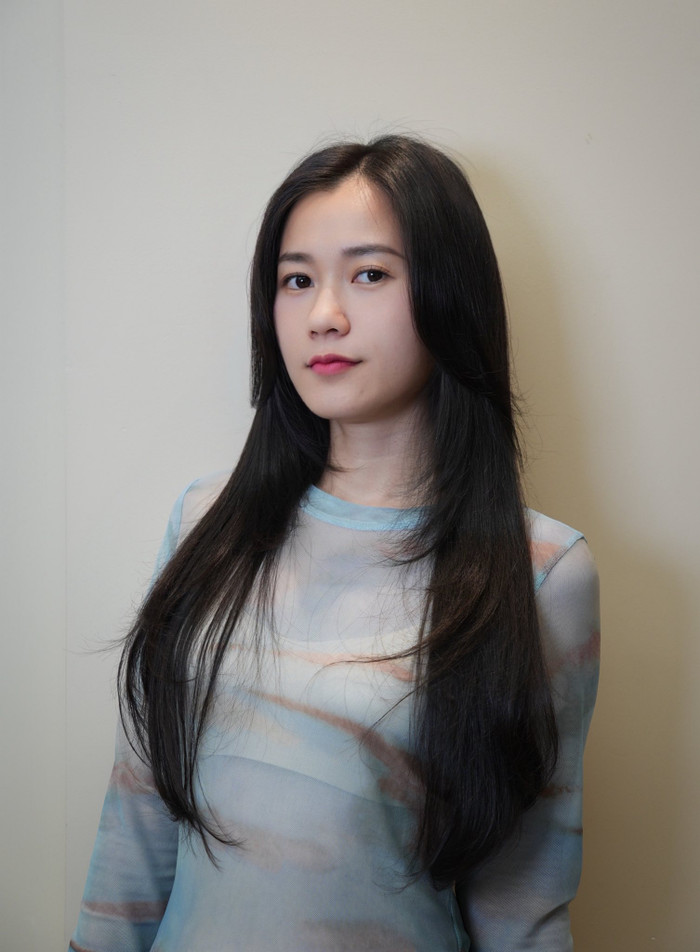 Lâm Vỹ Dạ hào phóng tặng trợ lý thân thiết một chiếc xe máy 40 triệu. Ảnh: FBNV