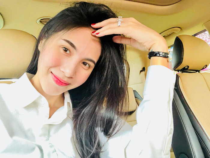 Chiếc đồng hồ 7 tỷ của ca sĩ Thủy Tiên được xem là món trang sức cao cấp.