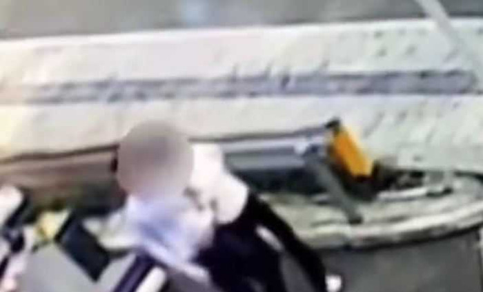 Người vợ phát hiện chồng ngoại tình sau 24 năm chung sống, danh tính cô tình nhân gây sốc Ảnh 2