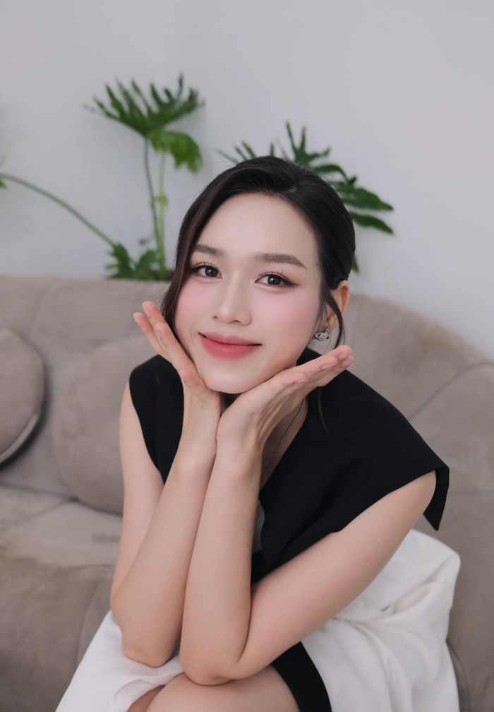 Đỗ Thị Hà sở hữu nhiều đồ dưỡng da đến từ các thương hiệu của xứ sở kim chi. Ảnh: FBNV