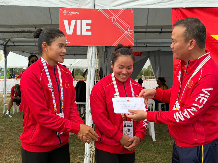 Môn canoeing đã mang về niềm vui vàng đầu tiên cho đoàn thể thao Việt Nam tại SEA Games 33. Ảnh: Thu Sâm