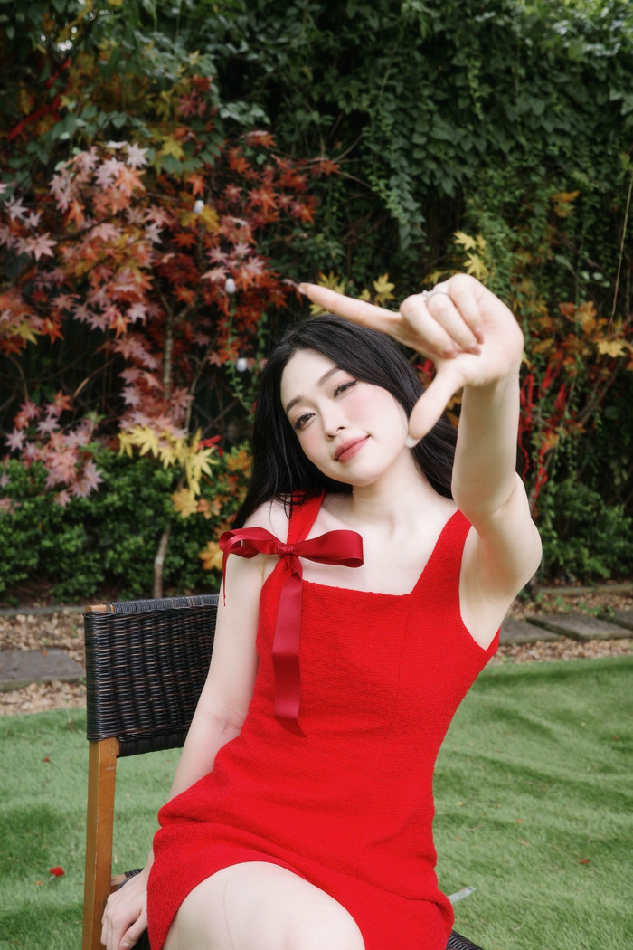 Phương Nga từng lên tiếng giải thích lý do vắng mặt ở đám cưới Đỗ Thị Hà. (Ảnh FBNV)