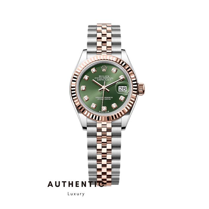 Chiếc đồng hồ 830 triệu của Nhã Phương.