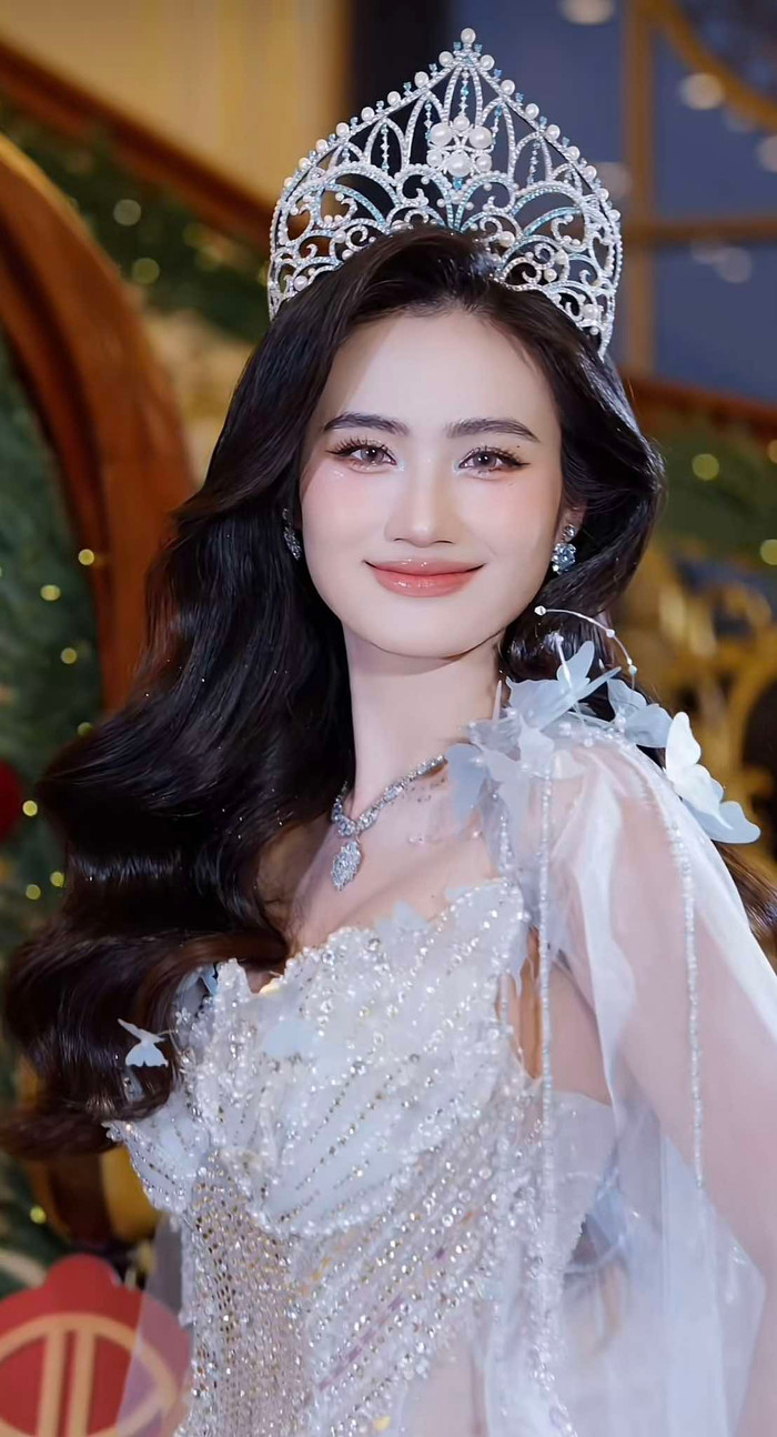 Nhiều netizen hy vọng Ý Nhi sẽ thử sức thêm ở một cuộc thi nhan sắc khác sau thành tích Top 40 Miss World 2025. 