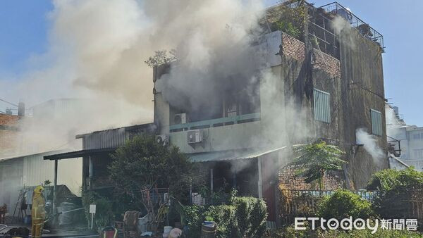 Người vợ ra ngoài quên tắt bếp, chồng ngủ trong nhà thì xảy ra sự việc kinh hoàng Ảnh 2
