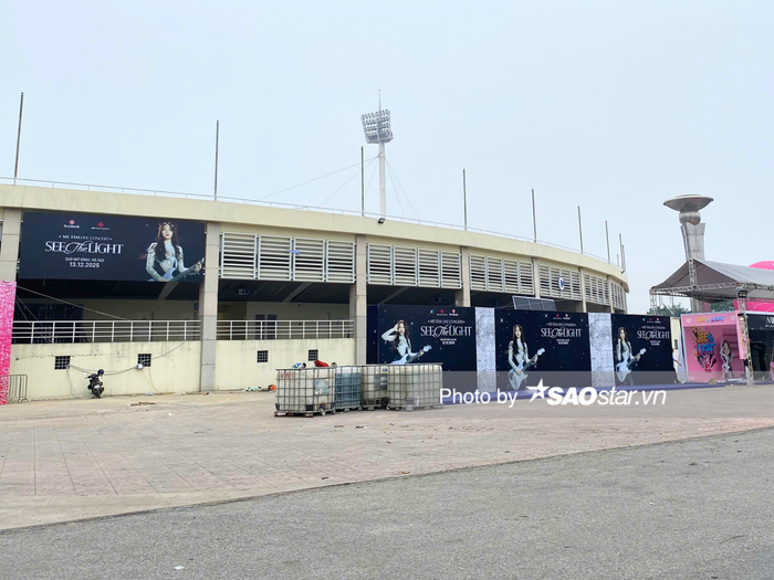 Những khu vực check-in tại liveshow Mỹ Tâm đang bước vào giai đoạn hoàn thiện.