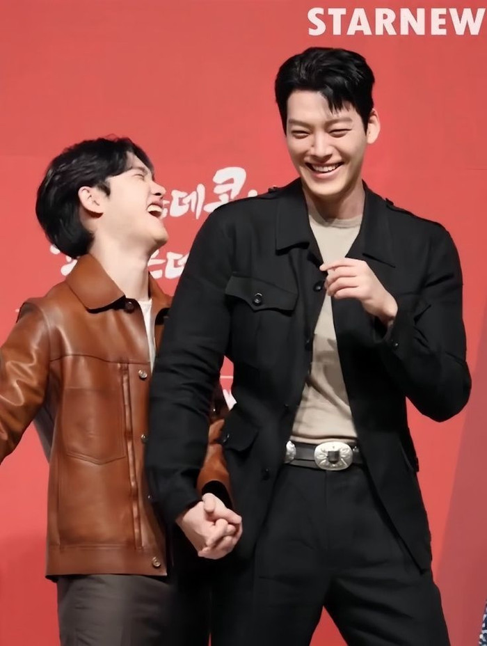 D.O không hát trong đám cưới của Kim Woo Bin vì EXO Ảnh 3