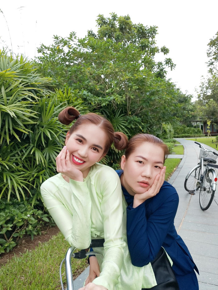 Cả hai đồng hành từ công việc đến đời sống. (Ảnh FBNV)