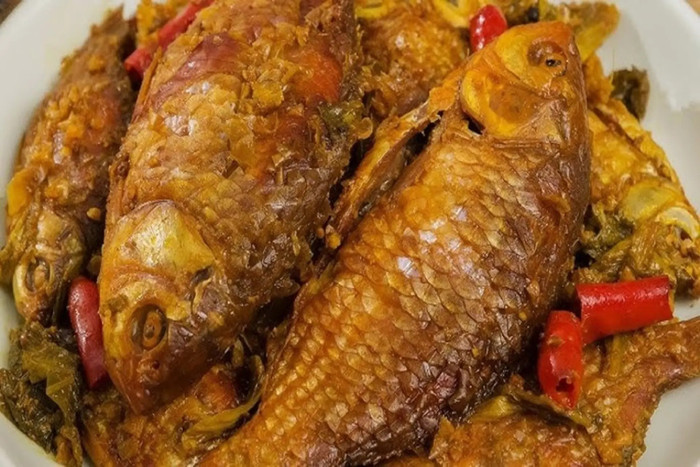 Cá diếc được cho là phù hợp với người suy nhược. (Ảnh minh họa từ Internet)