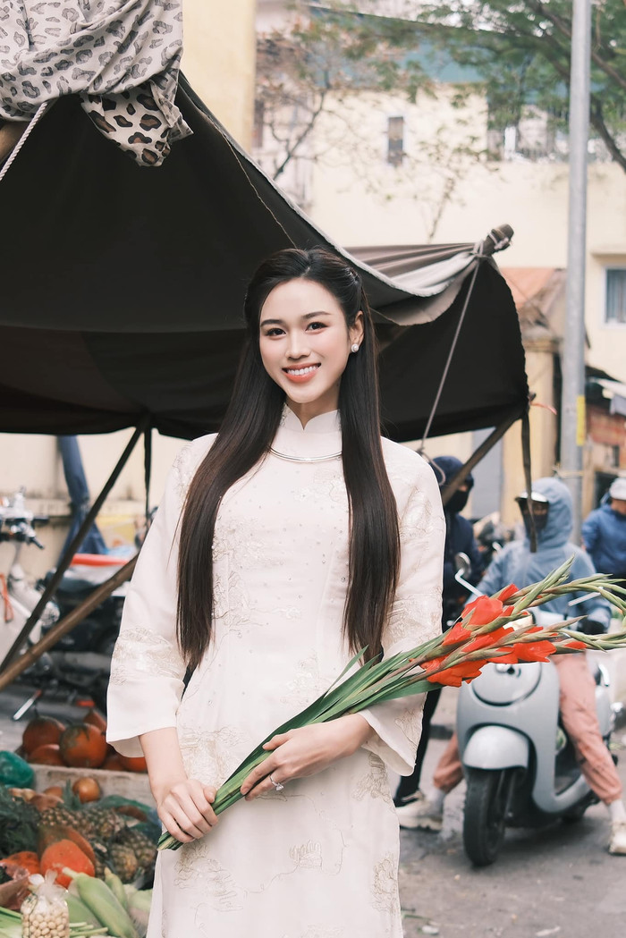 Hoa hậu Đỗ Thị Hà. Ảnh: FBNV