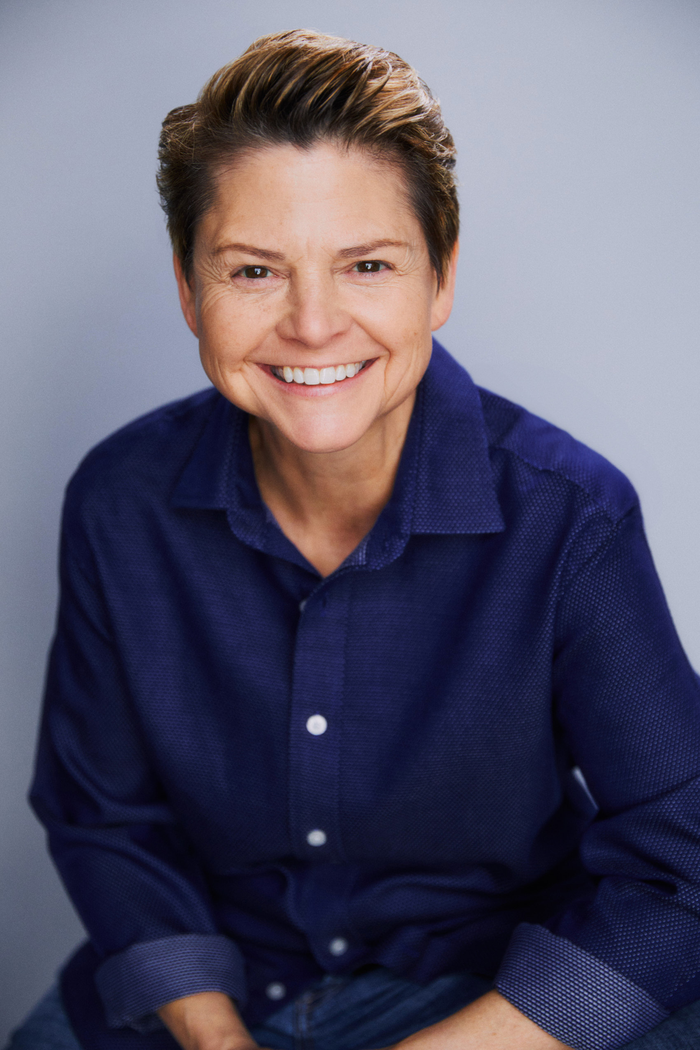 Sự ra đi của nữ diễn viên Wenne Alton Davis khiến nhiều bạn bè, đồng nghiệp lẫn khán giả bàng hoàng, tiếc nuối.