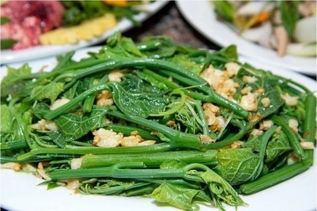 Chế độ ăn uống lành mạnh, nhiều rau xanh sẽ giúp tốt cho sức khỏe. (Ảnh minh họa từ Internet)