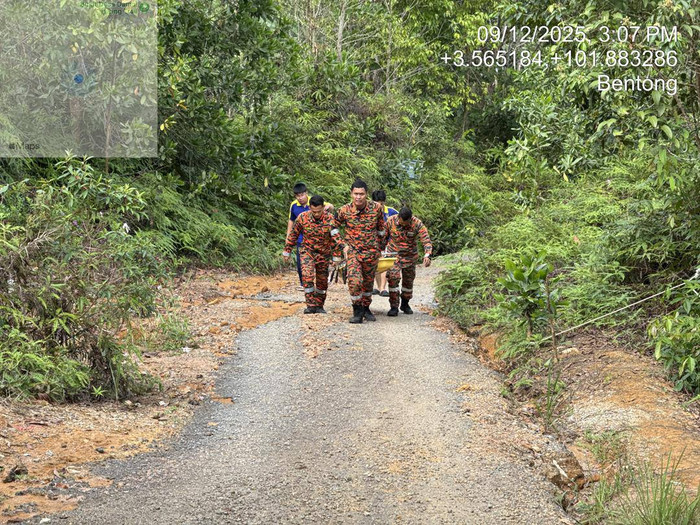 Con trai đi học mãi không về, mẹ ruột gục ngã sau khi tìm thấy Ảnh 3