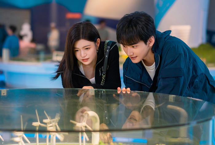 Trần Nghiên Hy và Châu Kha Vũ gây bất ngờ khi nhập vai cực ngọt trong bộ phim mới nhất. Ảnh: Tencent