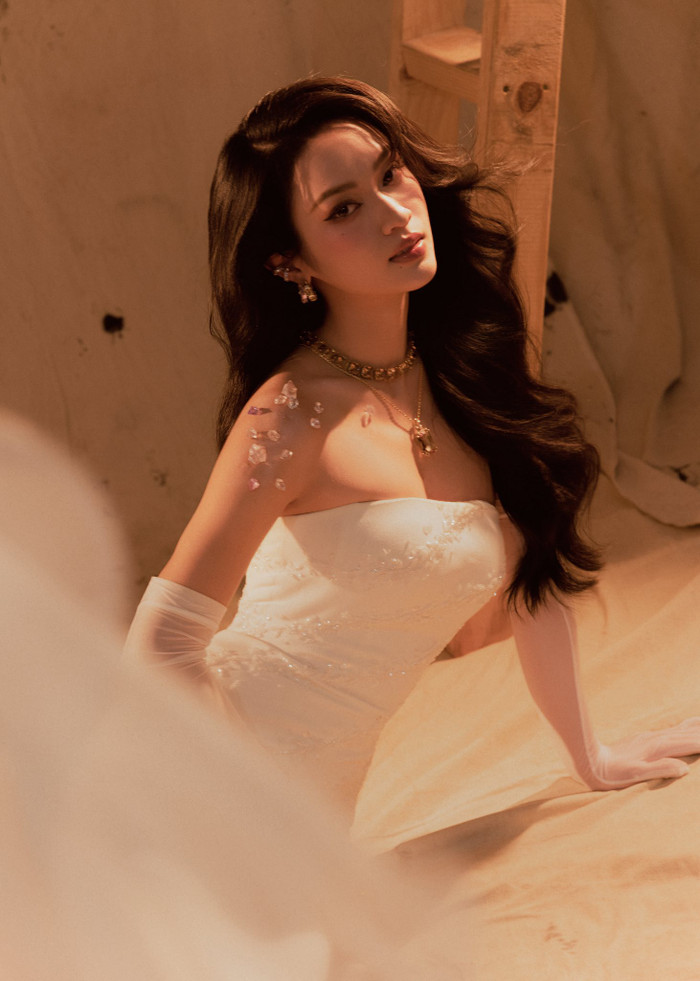 Chỉ trong thời gian ngắn, sự cố  “lỡ miệng” của Á hậu thu hút hàng loạt bình luận trái chiều. (Ảnh: FBNV)