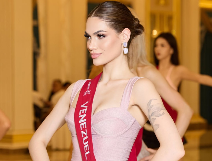 Tân Miss Charm luôn tập trung cao độ mỗi khi tham gia các hoạt động của cuộc thi. Ảnh: IGNV