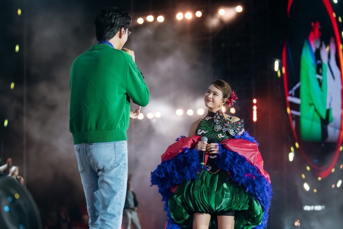 Hoàng Thùy Linh công khai nhắc đến người đàn ông đặc biệt trên sân khấu, khán giả vỡ òa Ảnh 2